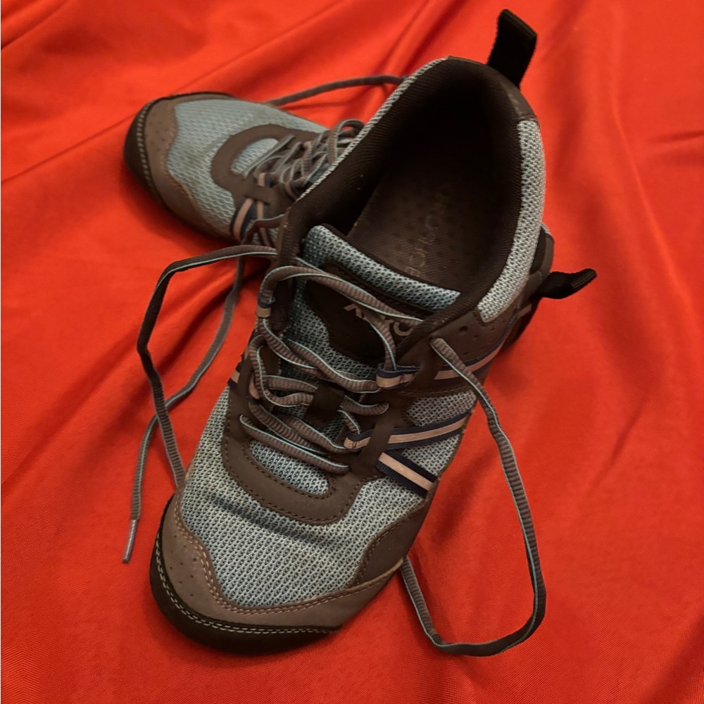 Women’s Xero Teal and Gray Athletic Shoes Size 9